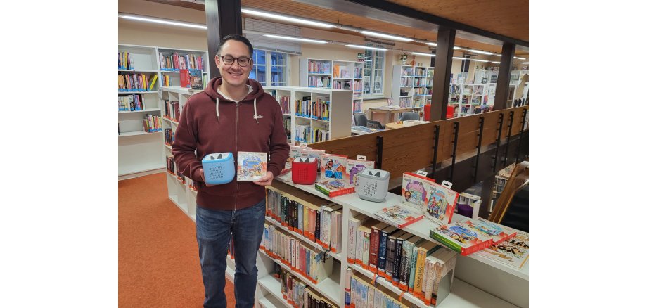 Philipp Helmers mit der neuen TonieBox 2